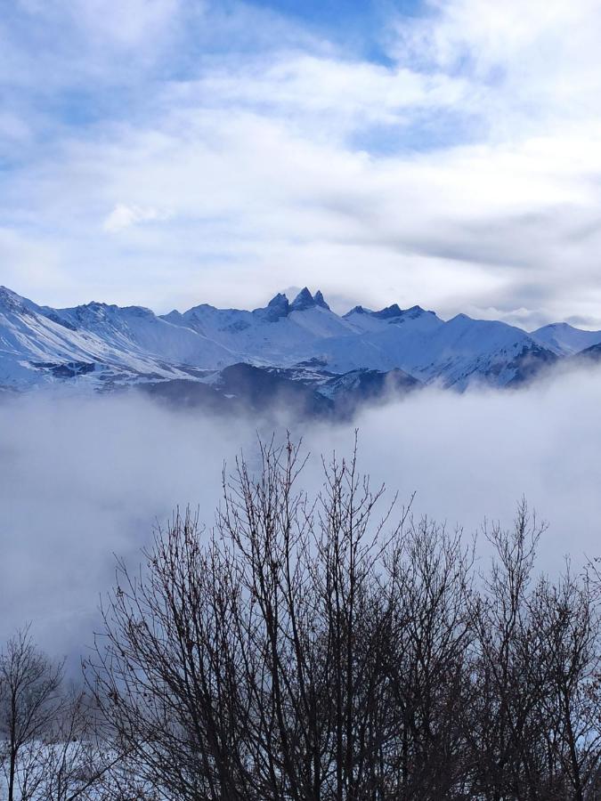Bel Appartement Au Rez De Chaussee D'Un Chalet Jarrier Dış mekan fotoğraf